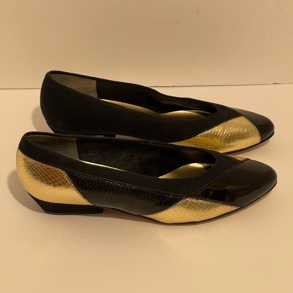 Vintage Cobbie Retroflex System kitten 1” heel black/gold 6.5